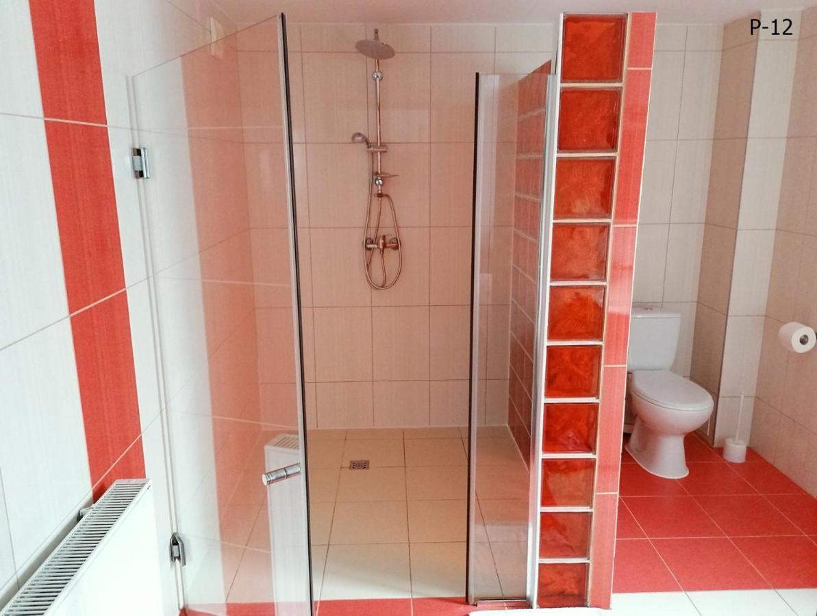 Pod Debem Bed & Breakfast Криница Морска Екстериор снимка