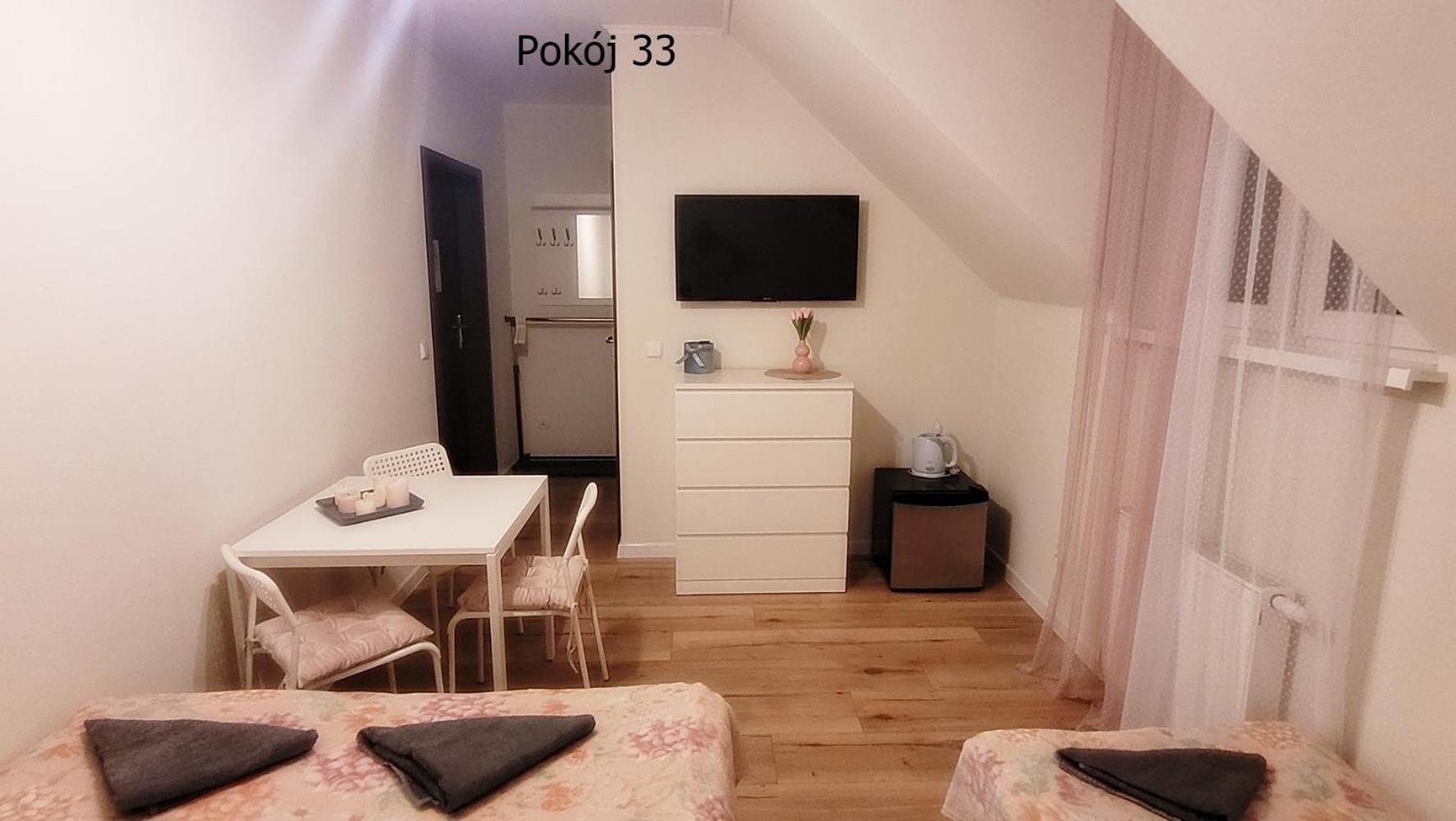 Pod Debem Bed & Breakfast Криница Морска Екстериор снимка