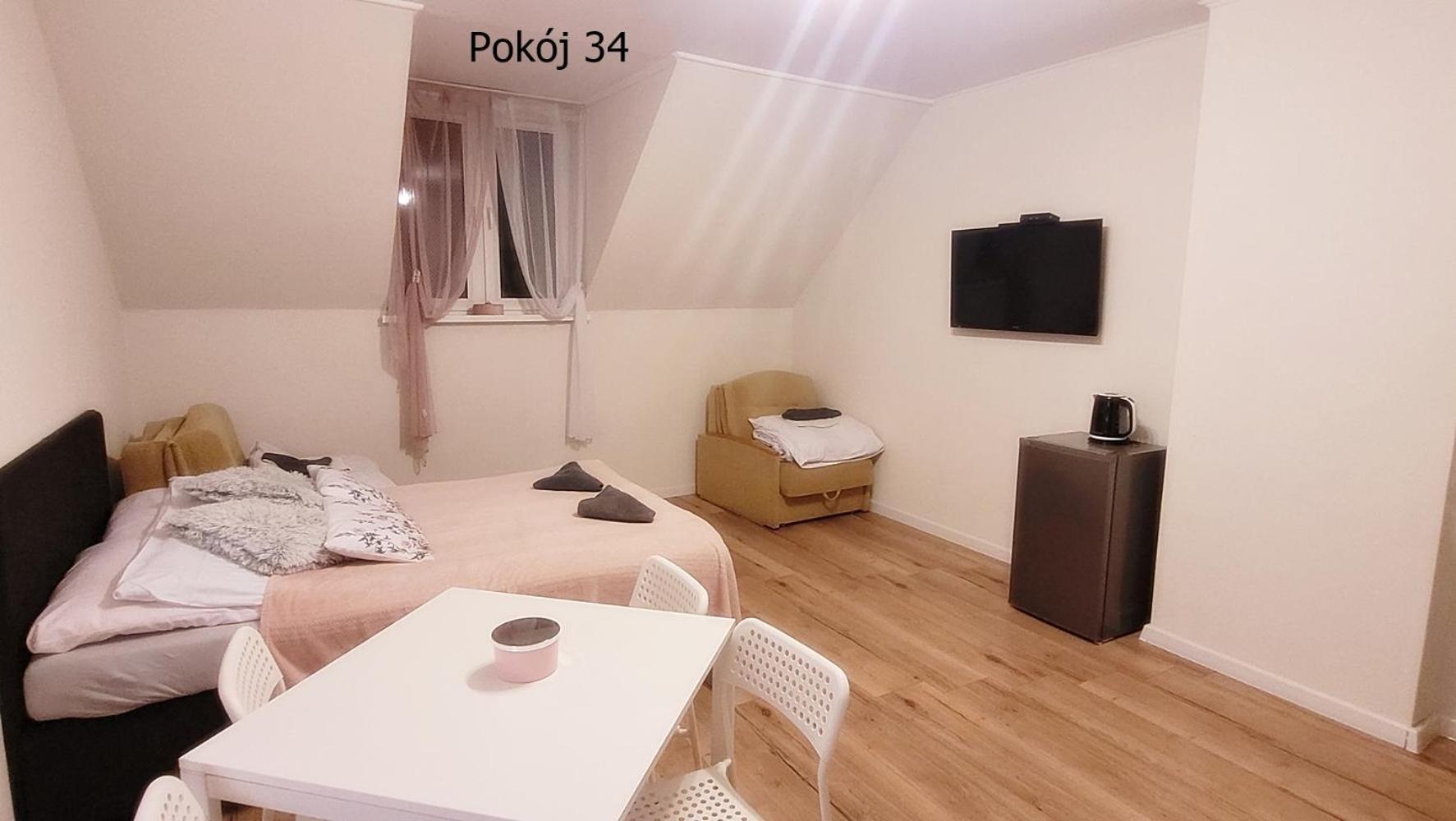 Pod Debem Bed & Breakfast Криница Морска Екстериор снимка