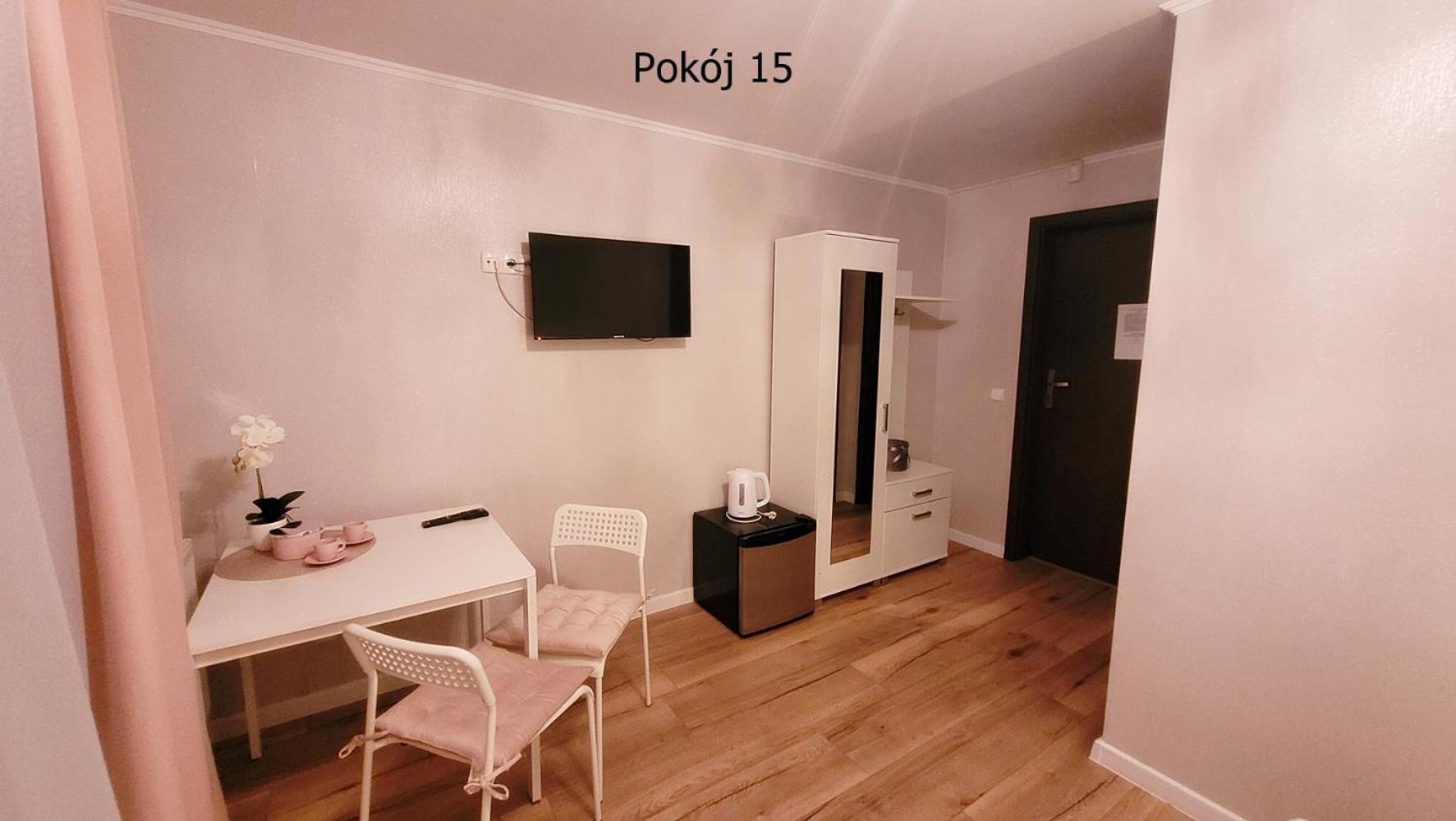 Pod Debem Bed & Breakfast Криница Морска Екстериор снимка